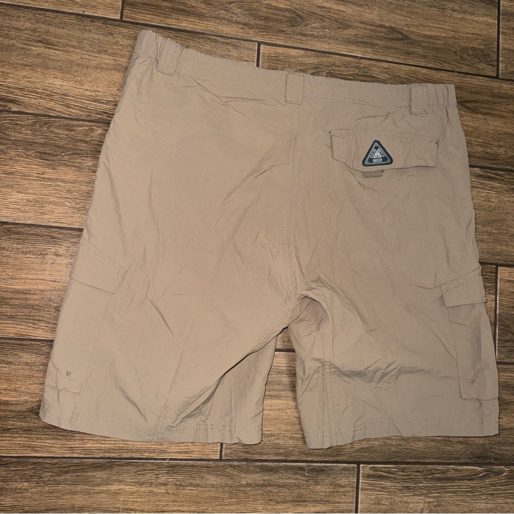 Clearwater Ranger cargo hiking shorts mens XL khaki green lightweight nylon
